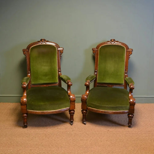 How to Spot Authentic Antique Chairs: A Beginner’s Checklist