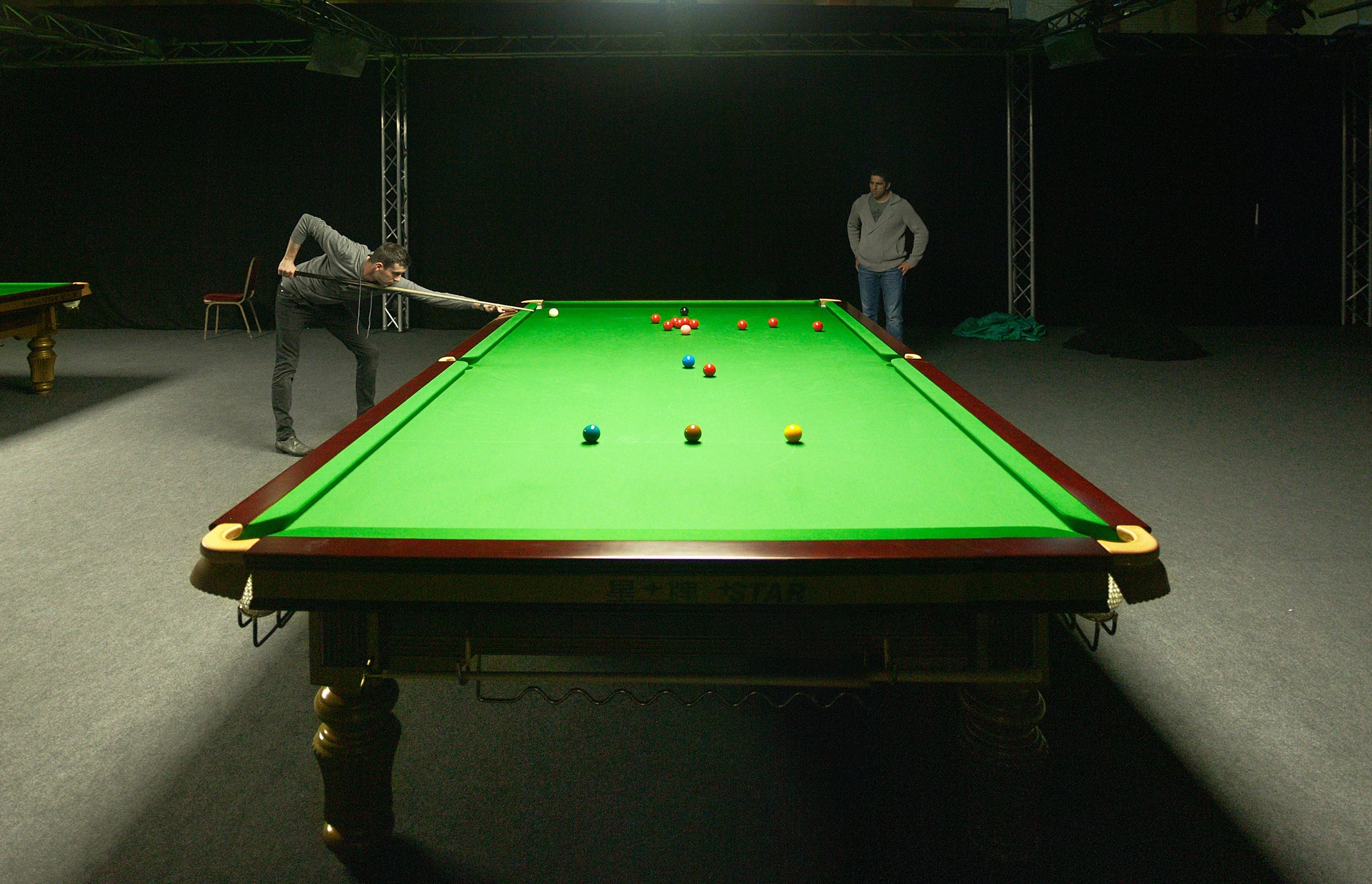 Colonial Roots of Snooker Geometry