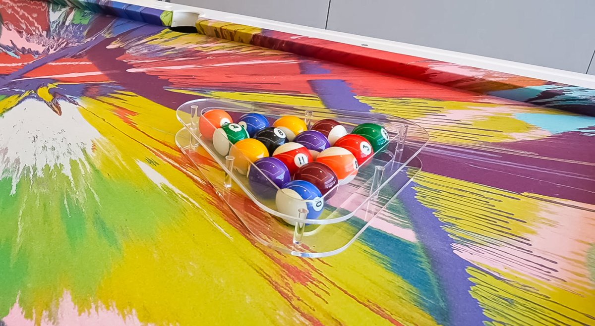 Pool Ball Colors Explained: Logic, Contrast, and Modern Variations